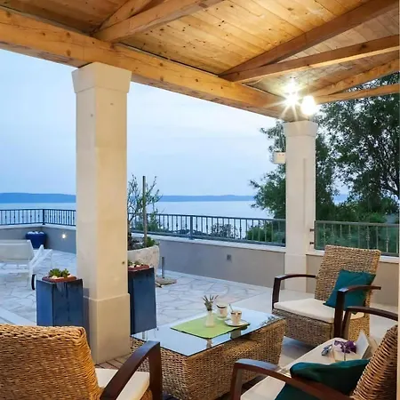 Rita Holiday home Makarska