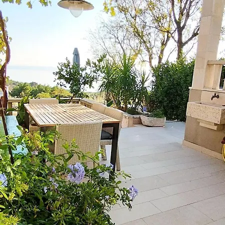 Holiday home Rita Mit Blick Auf Wasser Makarska