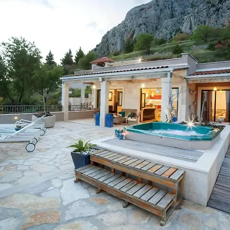 Holiday home Rita Makarska